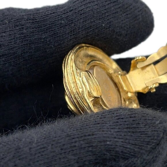 CHANEL CC Logo Faux Pearl Earring Gold Plated/Faux Pearl - Picture 6 of 8